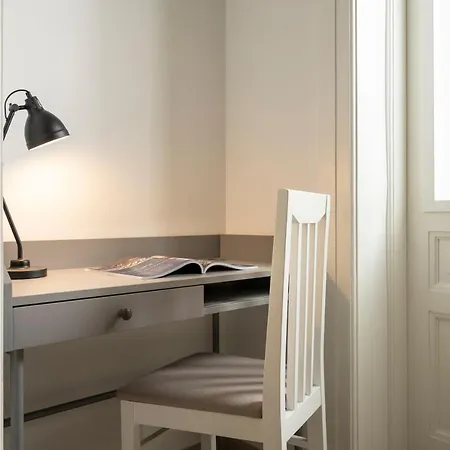 Limone Apartment *